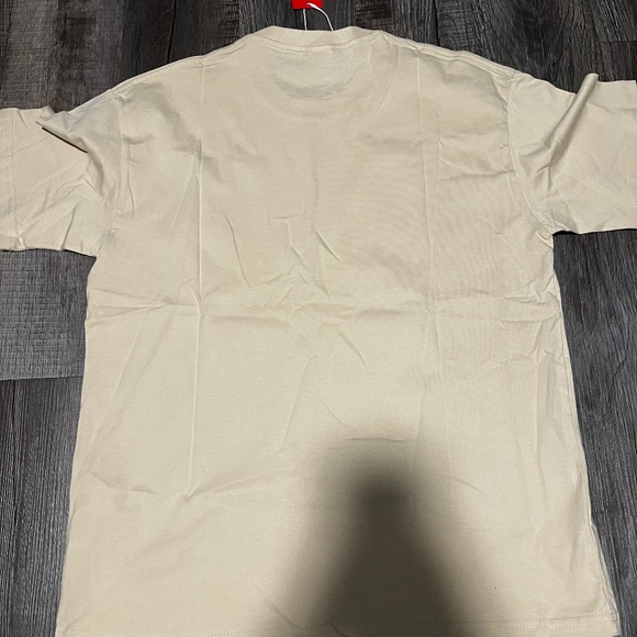 supreme t-shirt - Picture 2 of 3